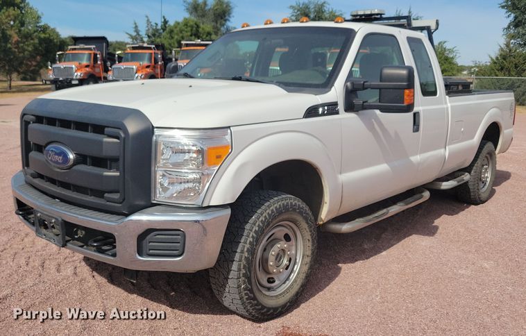 2012 Ford F250 Super Duty SuperCab pickup truck - JO9374
