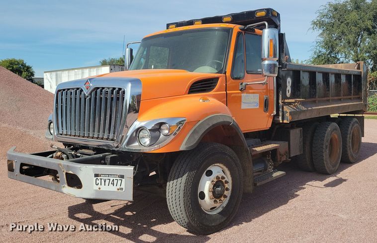 2013 International WorkStar 7000 dump truck - JO9376