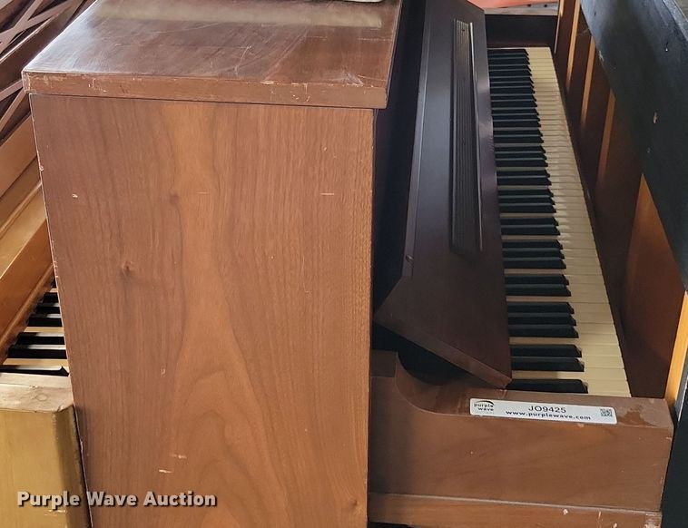 Steinway & Sons piano - JO9425