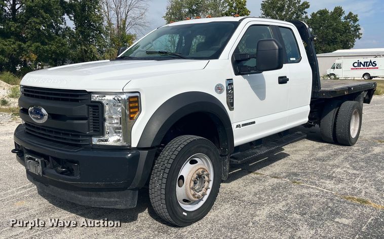 2018 Ford F450 Super Duty XL SuperCab flatbed truck - LC9188