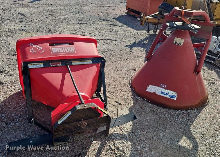 (2) spreaders - LW9891