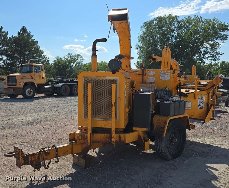 Performance First Inc Brush Bandit 200+ XP wood chipper - LW9893