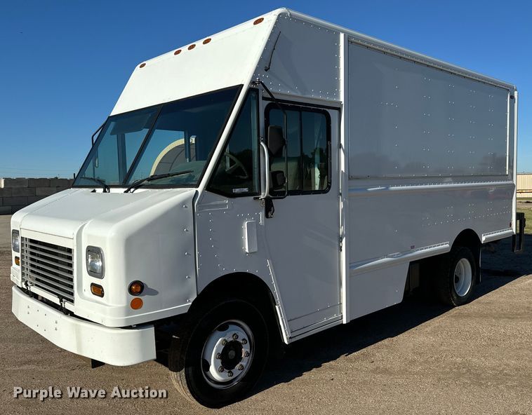 2007 Freightliner MT55 delivery truck - MV9200