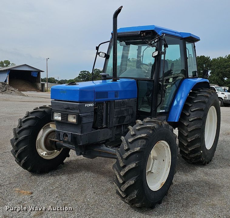 Ford 7740 SLE MFWD tractor - NX9323