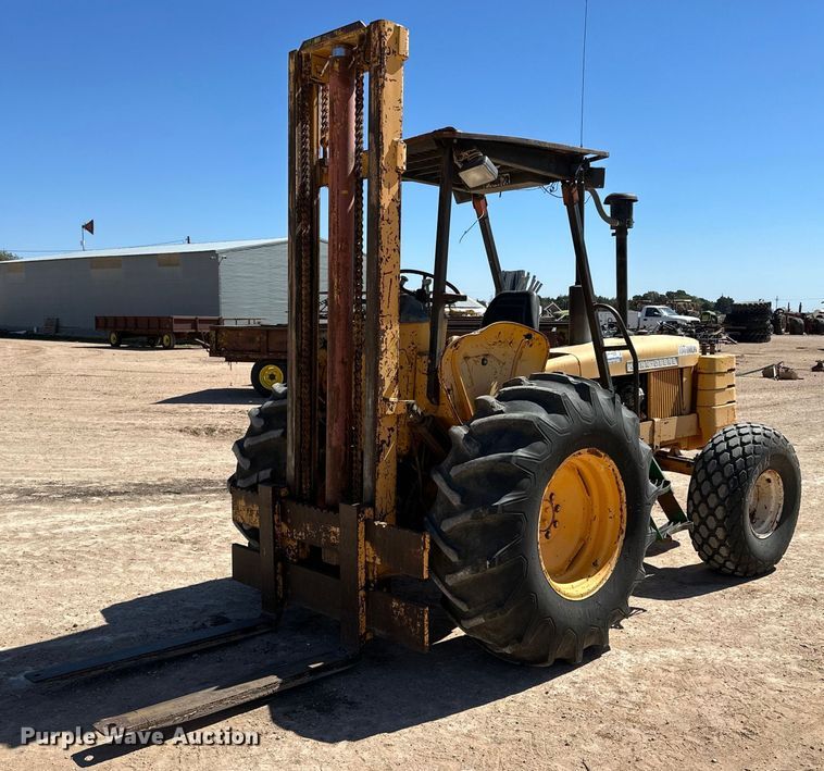 1978 John Deere 480-B forklift - DD3273