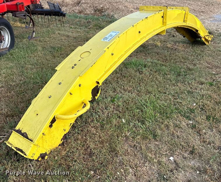 John Deere  6810 high arch spout  - DR2592
