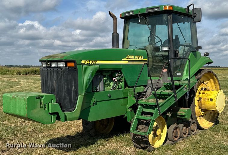 2000 John Deere 8410T tractor - DX1317