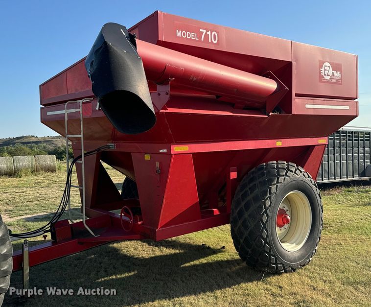 E-Z Trail Grain Cart or Gravity Wagon For Sale | Purple Wave Auction