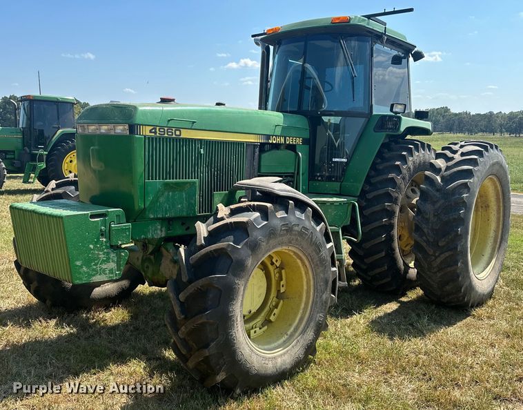1992 John Deere  4960 MFWD tractor - EK0015