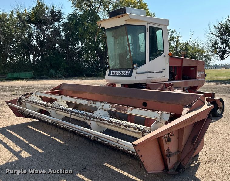 Hesston 6600 swather / windrower - ER8043