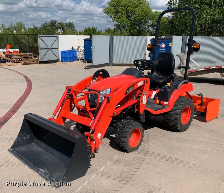Kioti CS2520 MFWD tractor - JT9774