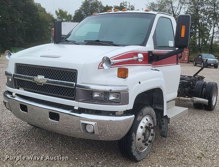 2008 Chevrolet  C4500 truck cab and chassis - DQ3658