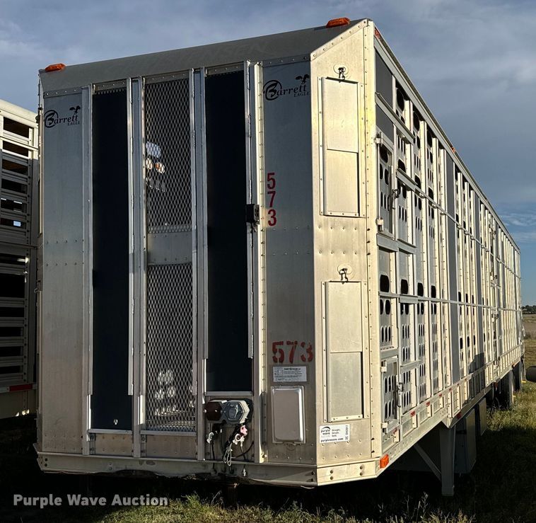 2008 Barrett livestock trailer - DV2817