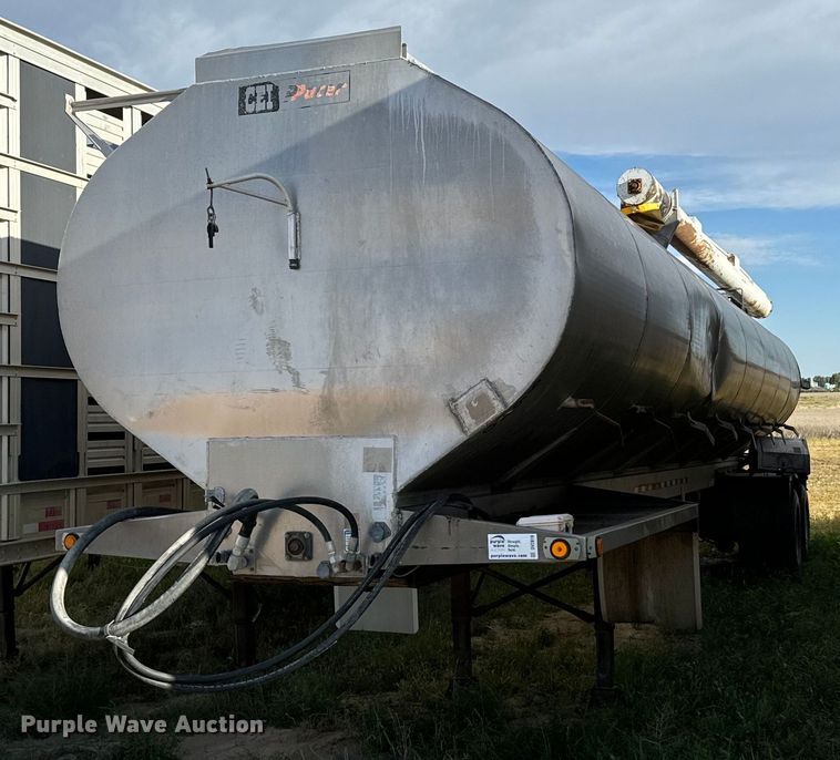 2009 CEI Pacer feed delivery trailer - DV2819