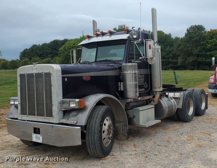 2002 Peterbilt  379 semi truck - OJ9872
