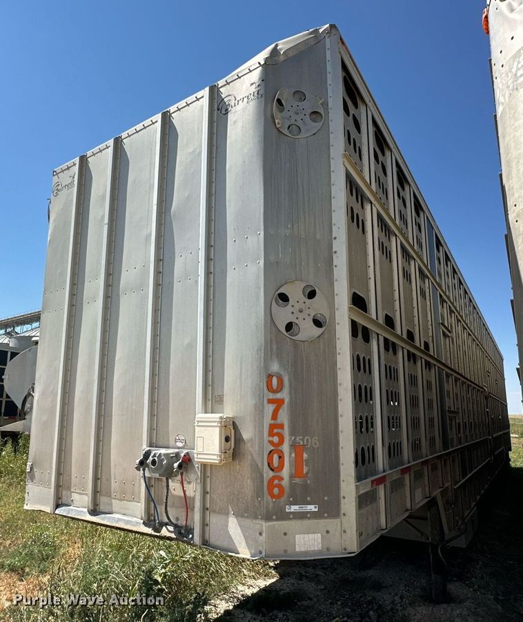 2009 Barrett livestock trailer - OM9727