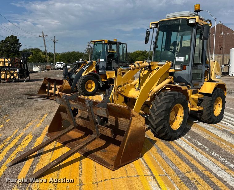 2003 John Deere 304H wheel loader - DL0438