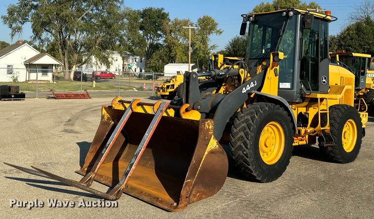 2006 John Deere 444J wheel loader - DO1680