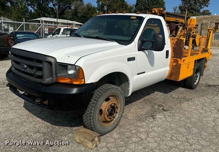 1999 Ford F550 drilling rig truck - EE7625