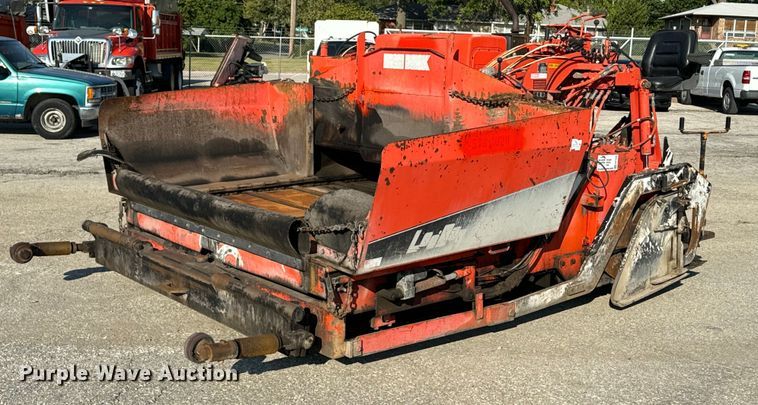 2000 LeeBoy 8500T paver - EE7630