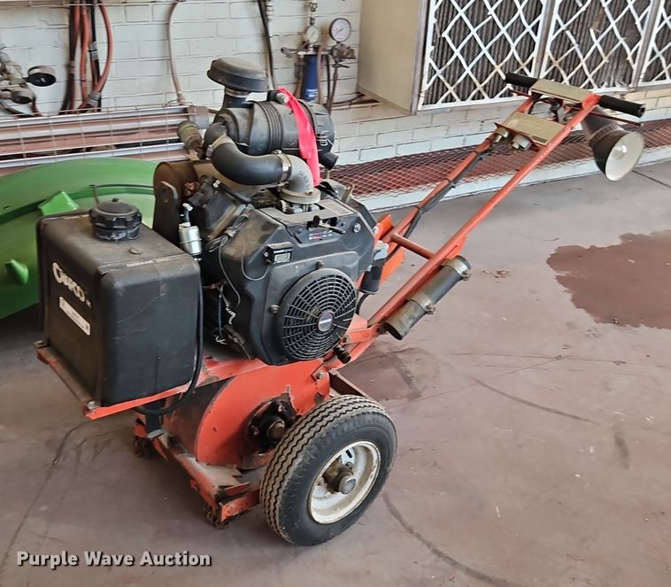 Crafco 200 pavement cutter - EI8316