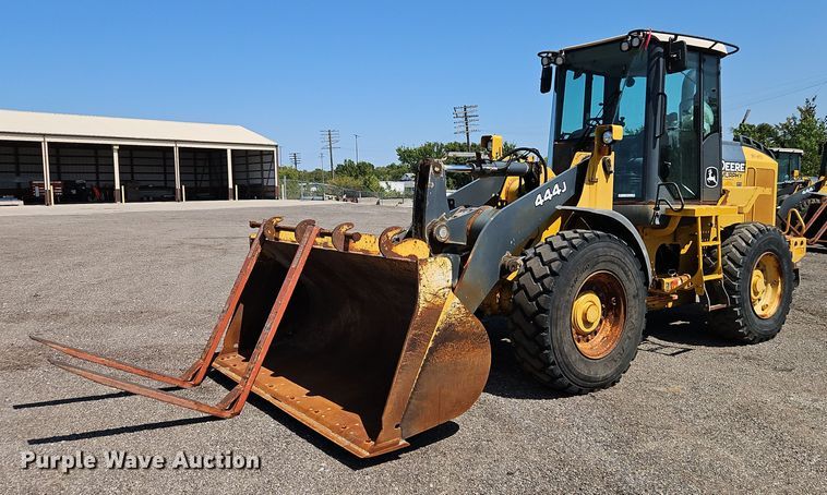 2006 John Deere 444J wheel loader - EI8343