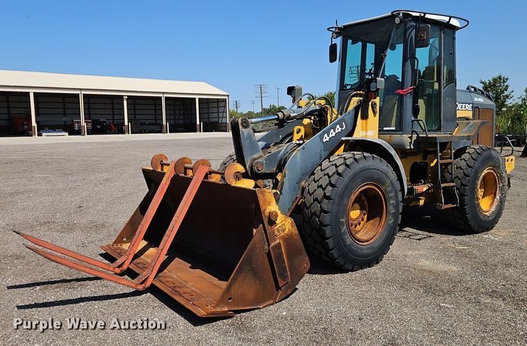 2004 John Deere 444J wheel loader - EI8344