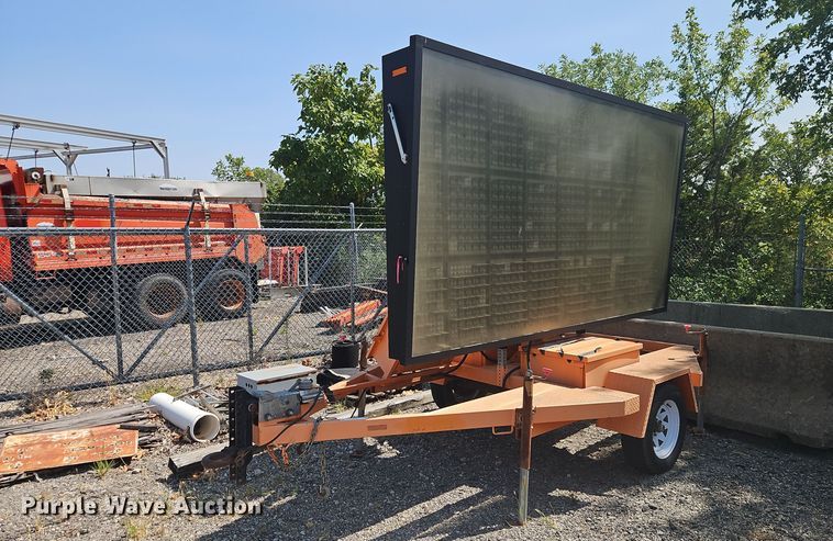 2007 Ver-Mac 1210 message board trailer - OJ9531