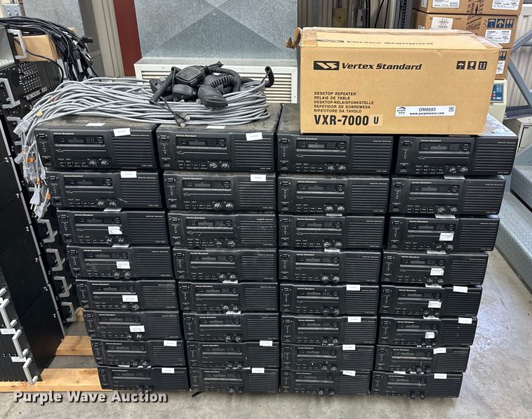 (33) Vertex VXR-7000UD radios - OM9693