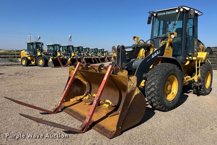 2006 John Deere 444J wheel loader - OM9701