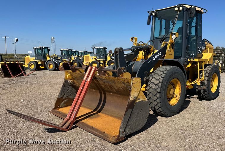 2006 John Deere 444J wheel loader - OM9702