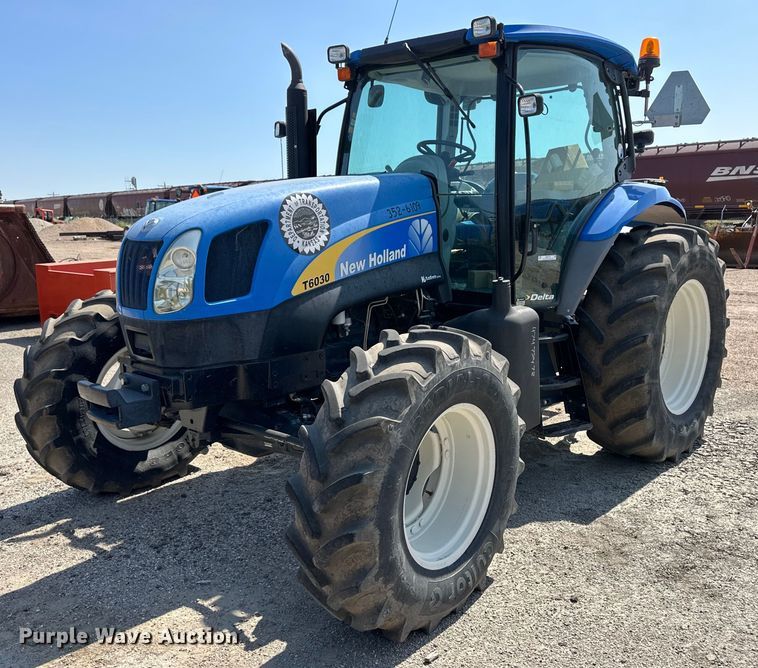 2010 New Holland T6030 MFWD tractor - OM9716