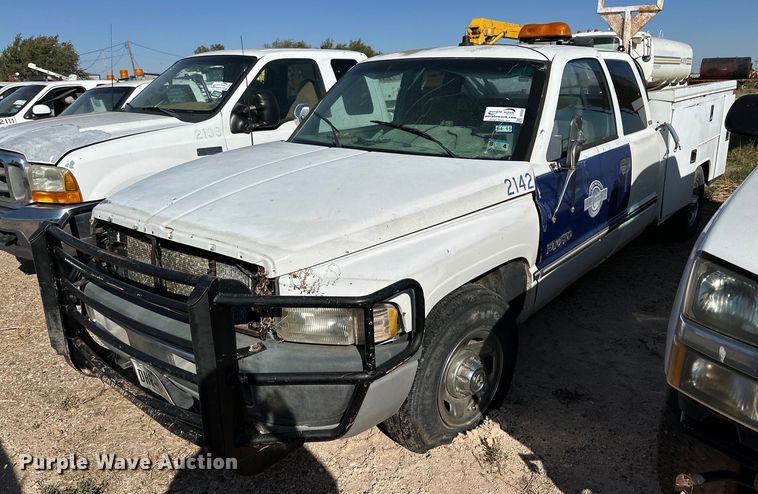 1997 Dodge Ram 2500 Club Cab utility bed pickup truck - DD3282