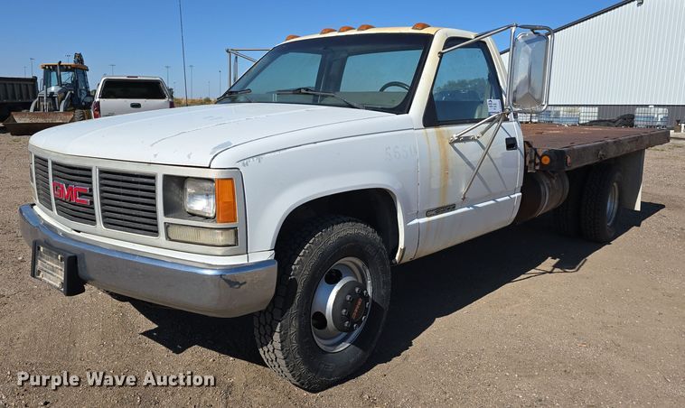 1991 GMC Sierra 3500 SL flatbed pickup truck - DO5460