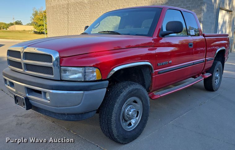 1999 Dodge Ram 2500 Laramie SLT Quad Cab pickup truck - DO5540