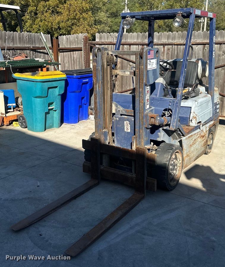 Komatsu FG25S-11 forklift - DR2718