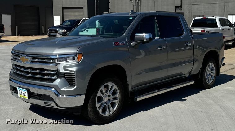 2023 Chevrolet Silverado 1500 LTZ Crew Cab pickup truck - EG6743