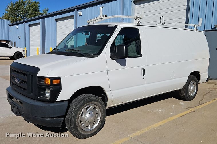 2013 Ford Econoline E150 van - EI8418
