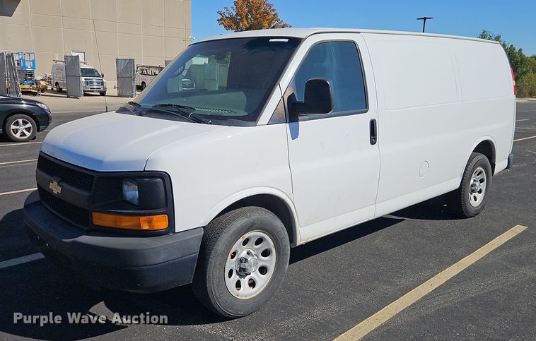 2014 Chevrolet  Express G1500 van - EI8419
