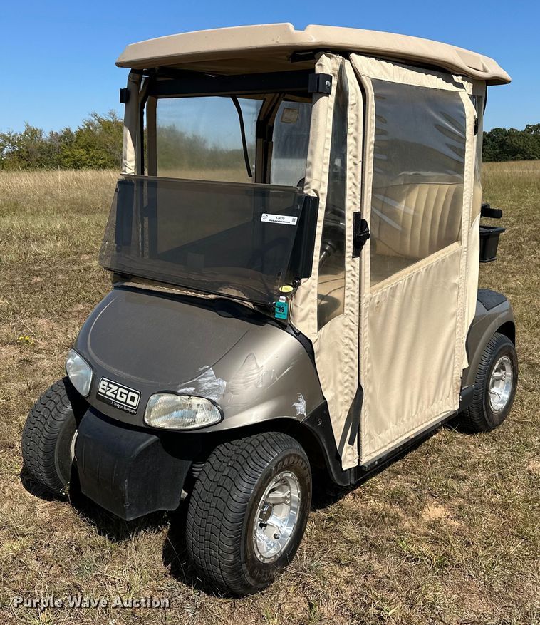 2009 EZ-GO RXV golf cart - EJ4870