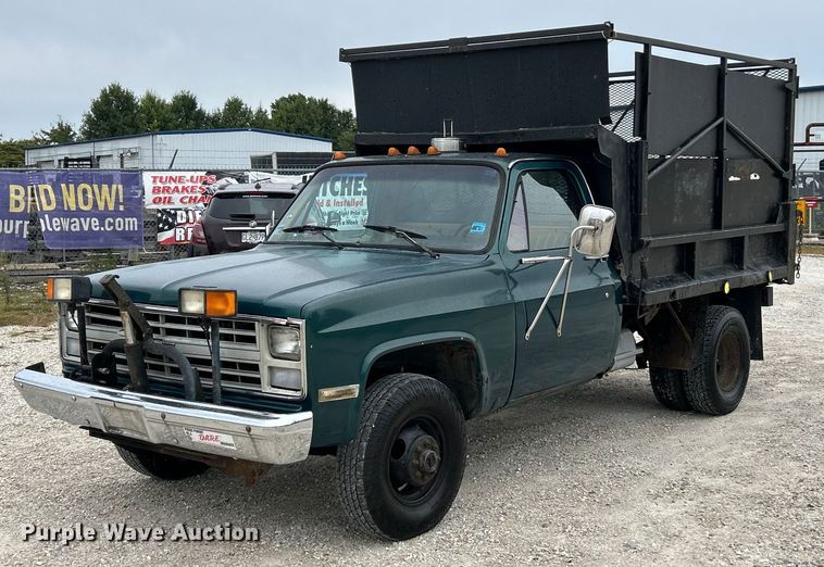 1986 Chevrolet  K30 dump bed pickup truck - EK3422