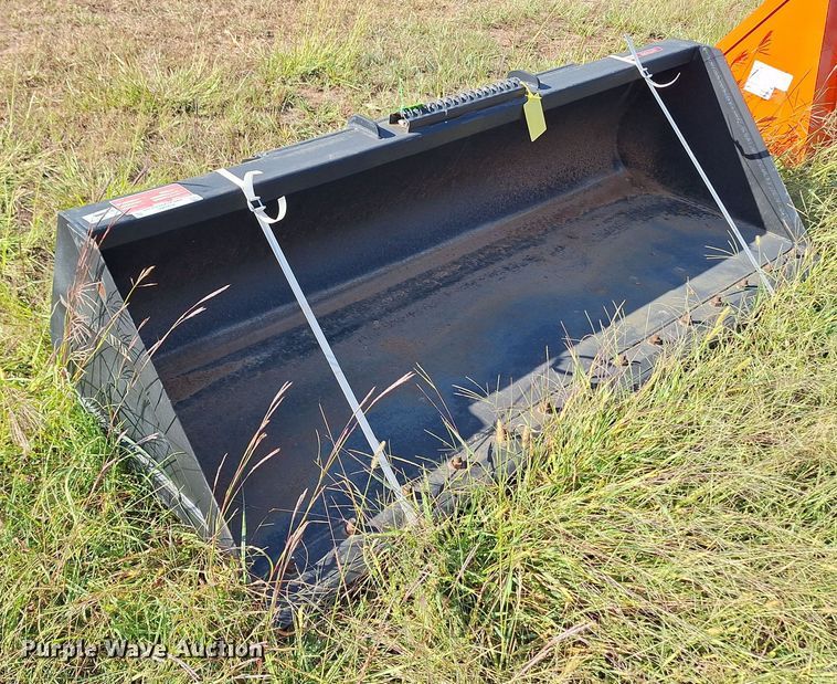 2021 Arrow 2308407BUN skid steer bucket - EQ2291