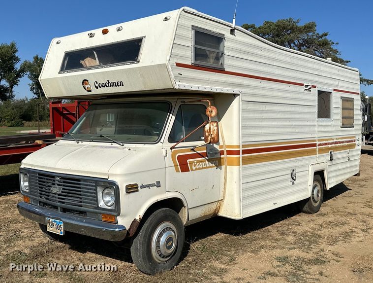 1976 Coachmen Chevy Van 30 RV - LR9500