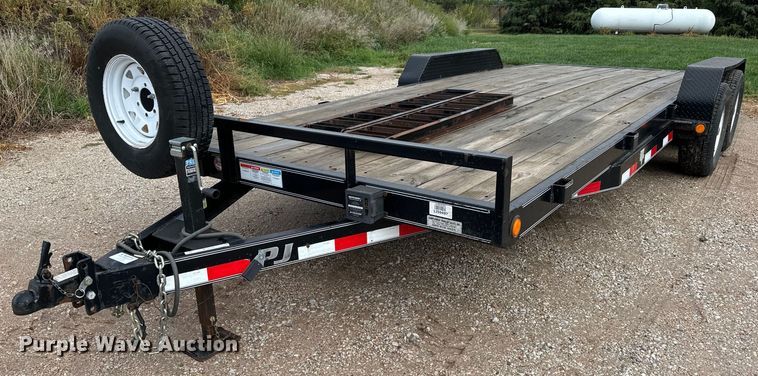 2017 PJ CE202 equipment trailer - MV9186