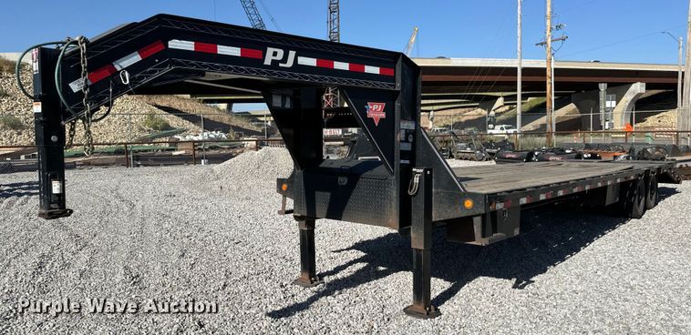 2021 PJ LD322 equipment trailer - MV9272