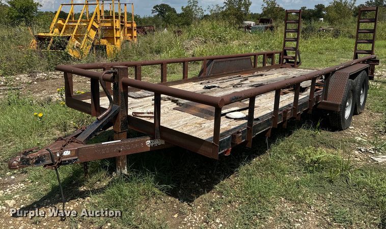 2005 Texas Bragg utility trailer - NQ9659