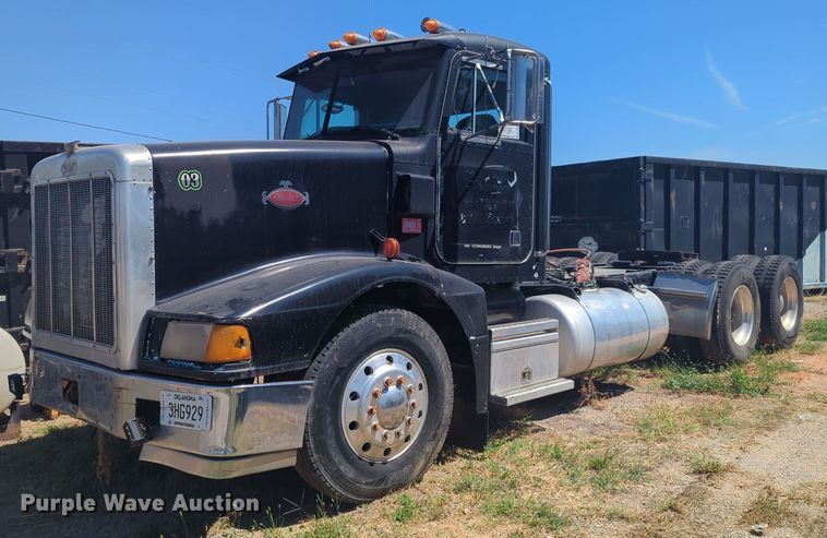 1996 Peterbilt 377 semi truck - DL1073