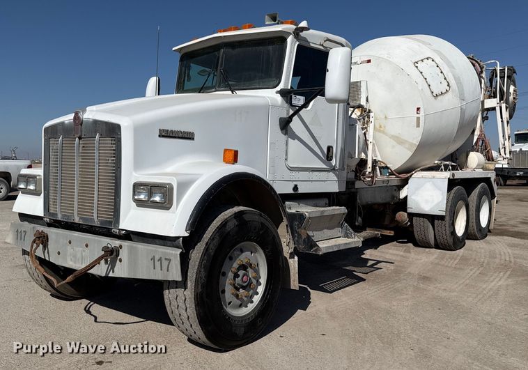 2006 Kenworth W900 ready mix truck - DO2512