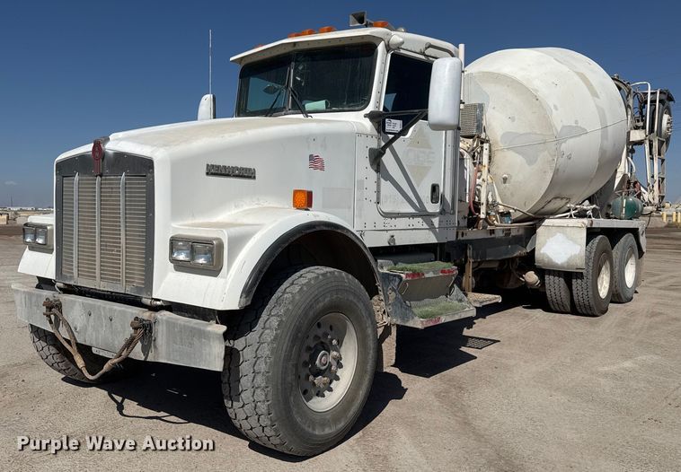 2006 Kenworth W900 ready mix truck - DO2514