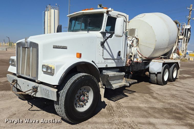 2006 Kenworth W900 ready mix truck - DO2516